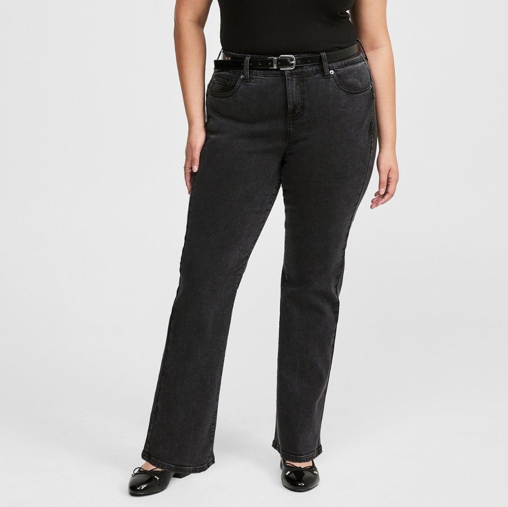Torrid Bombshell Straight Black Women's Jeans NWOT 30R